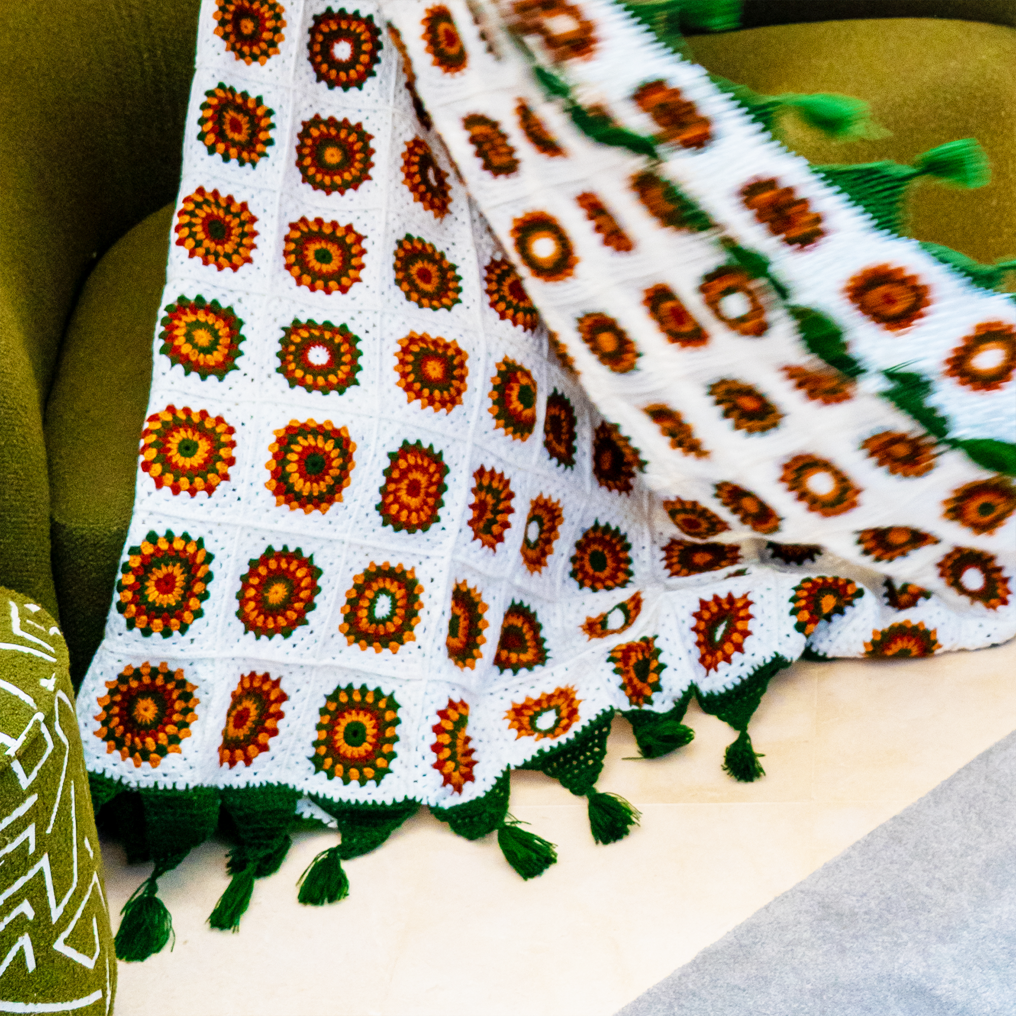 Sunflower Crochet Tassel Bedspread – Handcrafted Wool