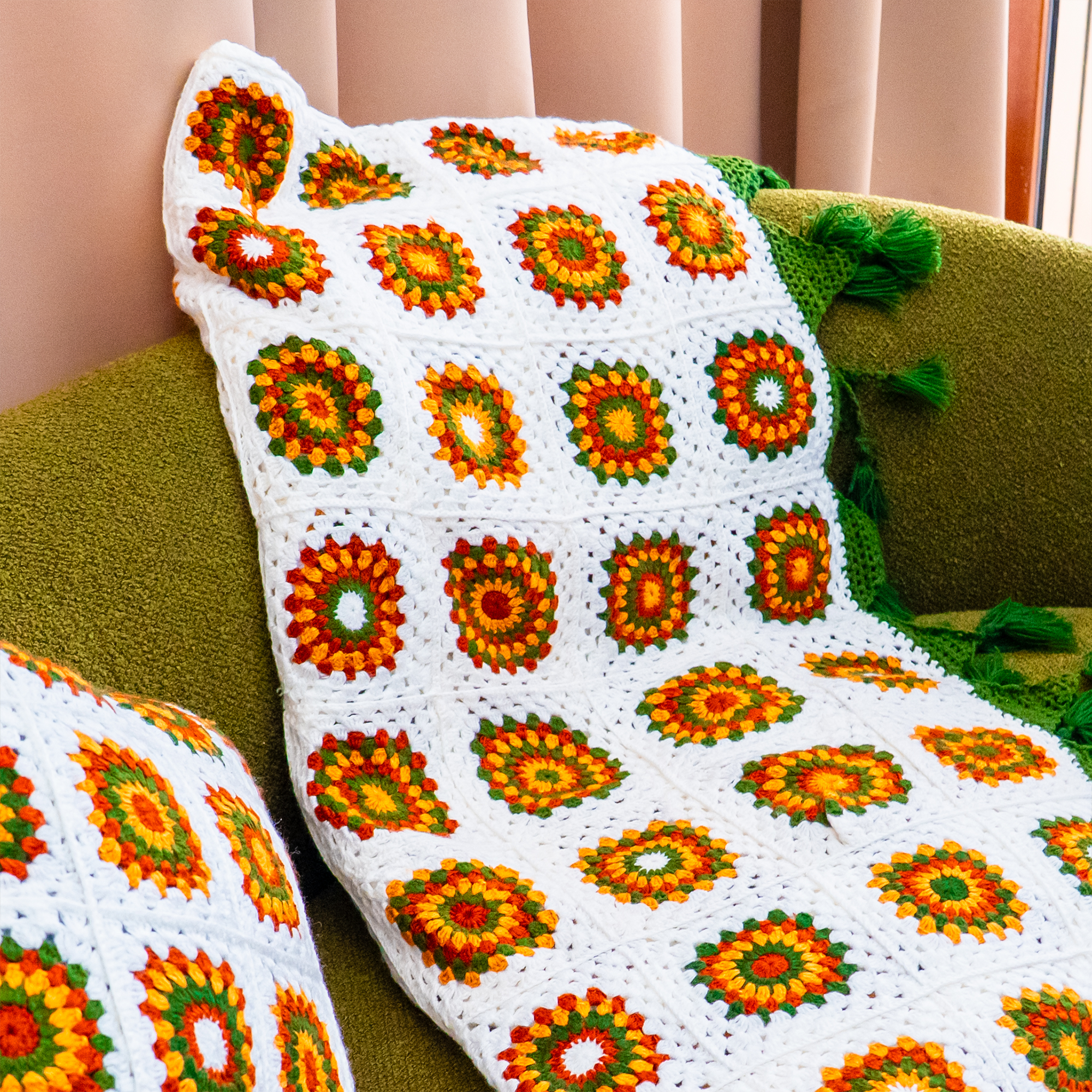 Sunflower Crochet Tassel Bedspread – Handcrafted Wool