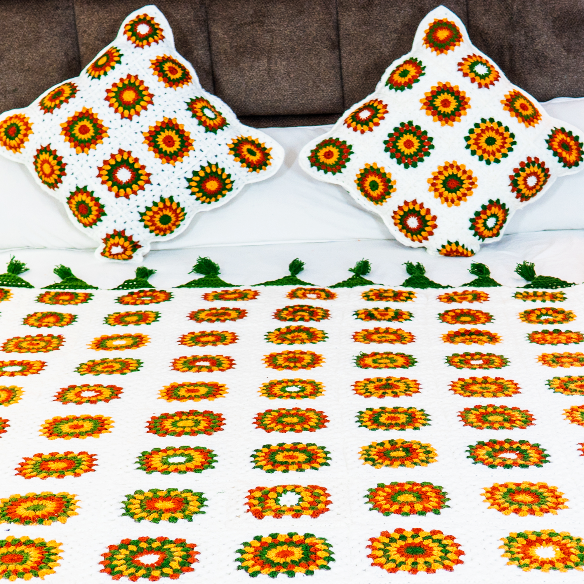 Sunflower Crochet Tassel Bedspread – Handcrafted Wool