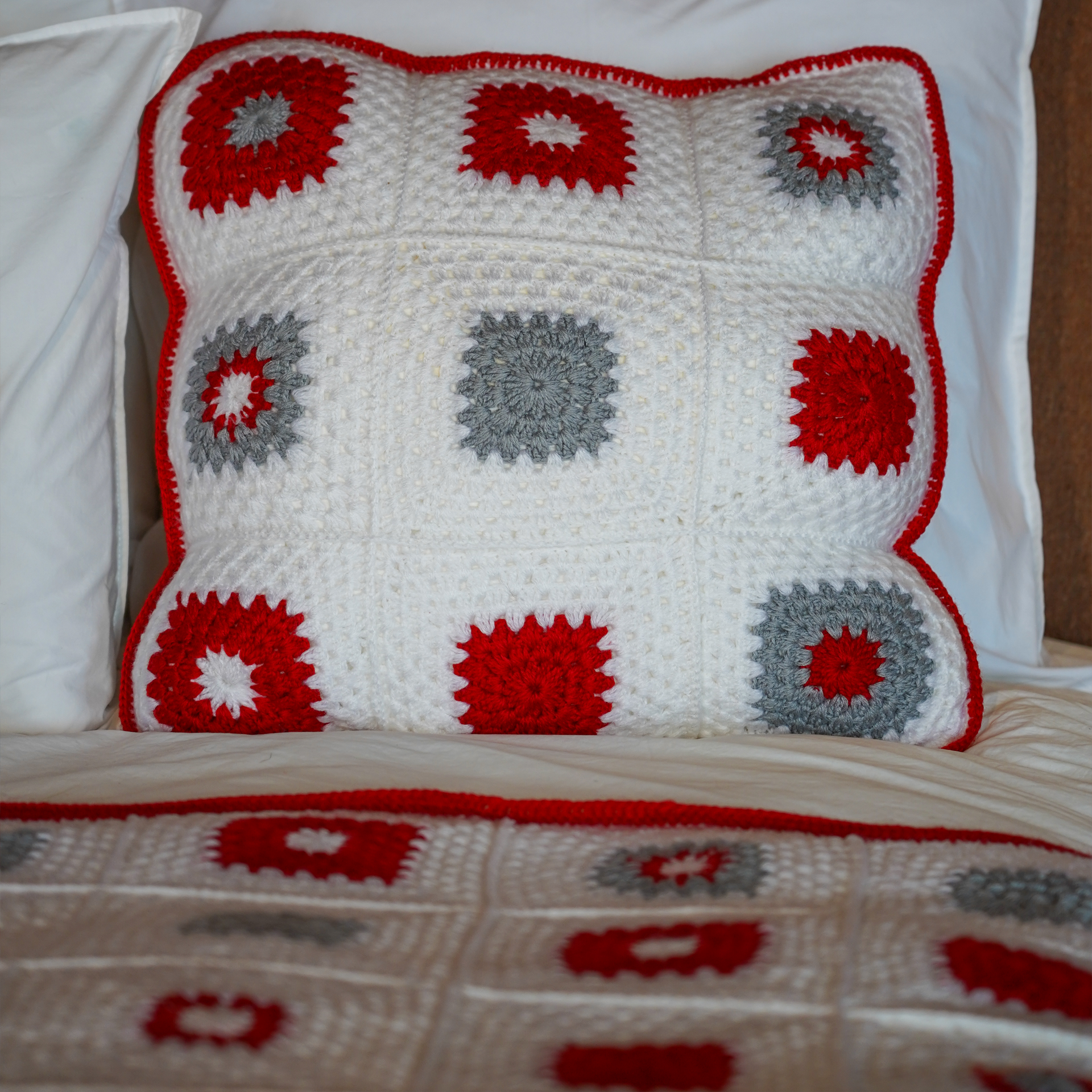 Valentine Crochet Cushion Cover